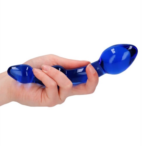Dildo Chrystalino Superior - ujęcie z dłonią